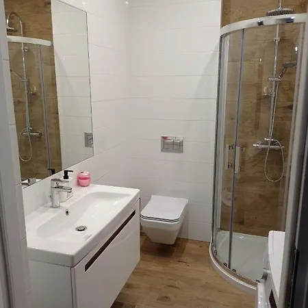 Kasztanowa アパート *